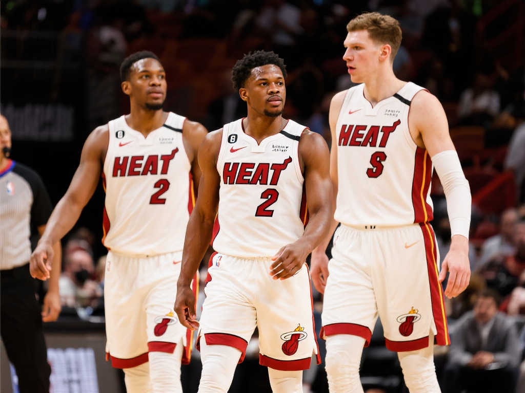 更是对全村 更是对全村